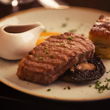 Hotel Kilcoran & Leisure Centre 3*