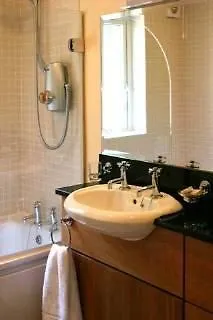 Kilcoran & Leisure Centre Hotell 3*